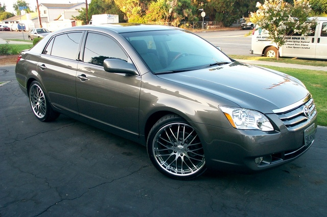 2005 Toyota Avalon Test Drive Review CarGurus